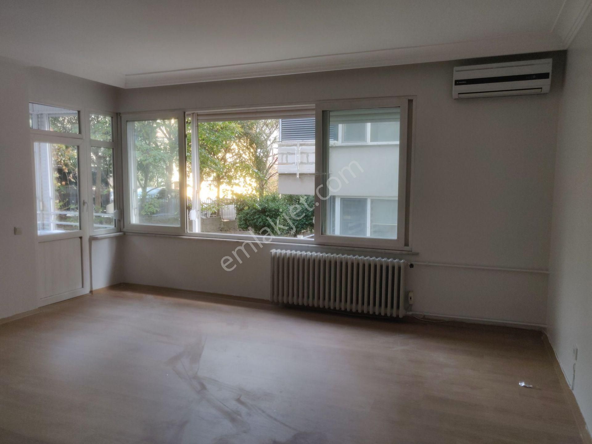 Levent Nispetiye Site İçinde Satılık 3+1 Boş Yatırımlık