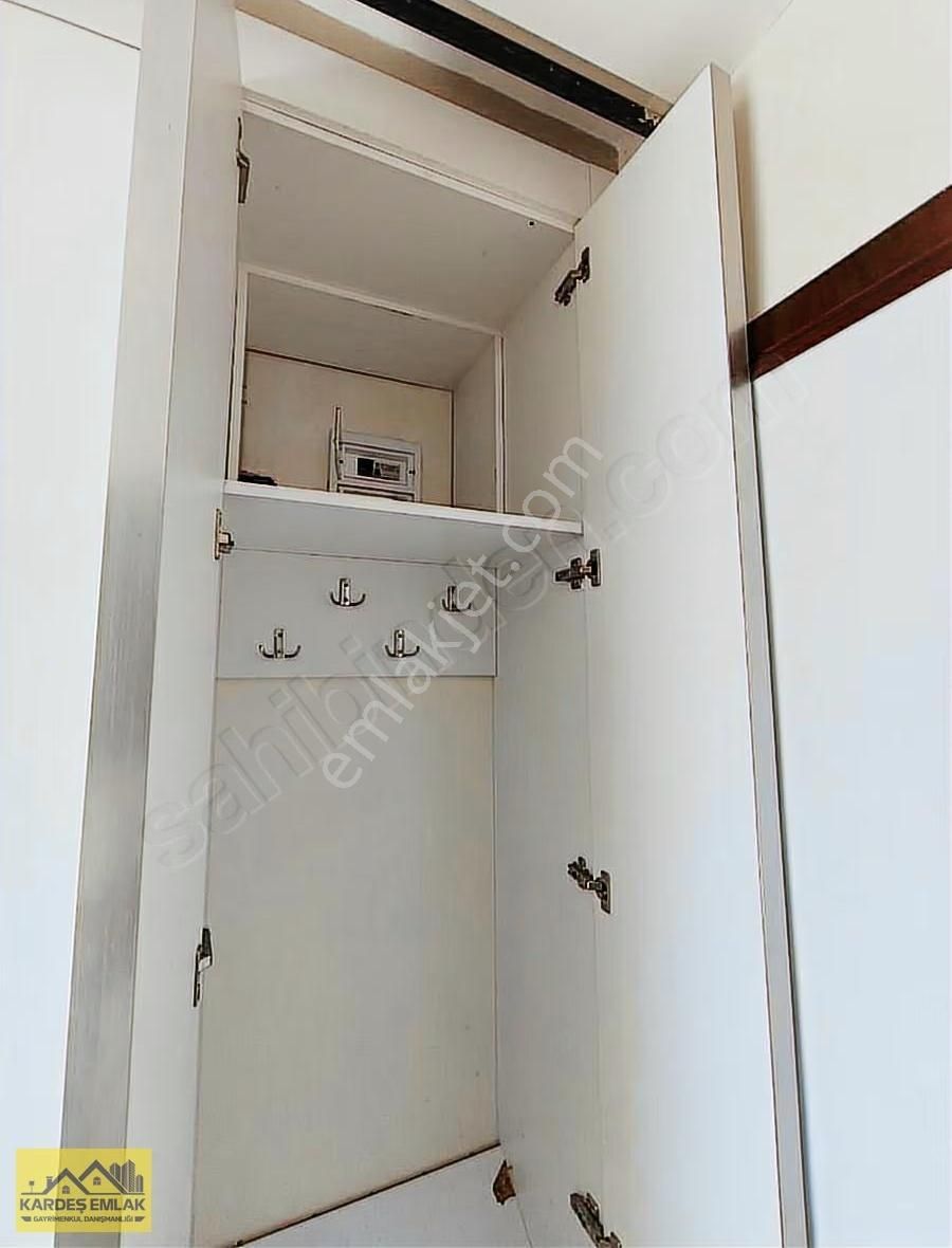 Erguvan Cadde Üzerinde Kiralık 1+1 Lüks Köşe Daire - Görsel 8