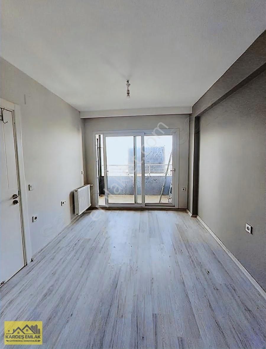 Erguvan Cadde Üzerinde Kiralık 1+1 Lüks Köşe Daire - Görsel 7