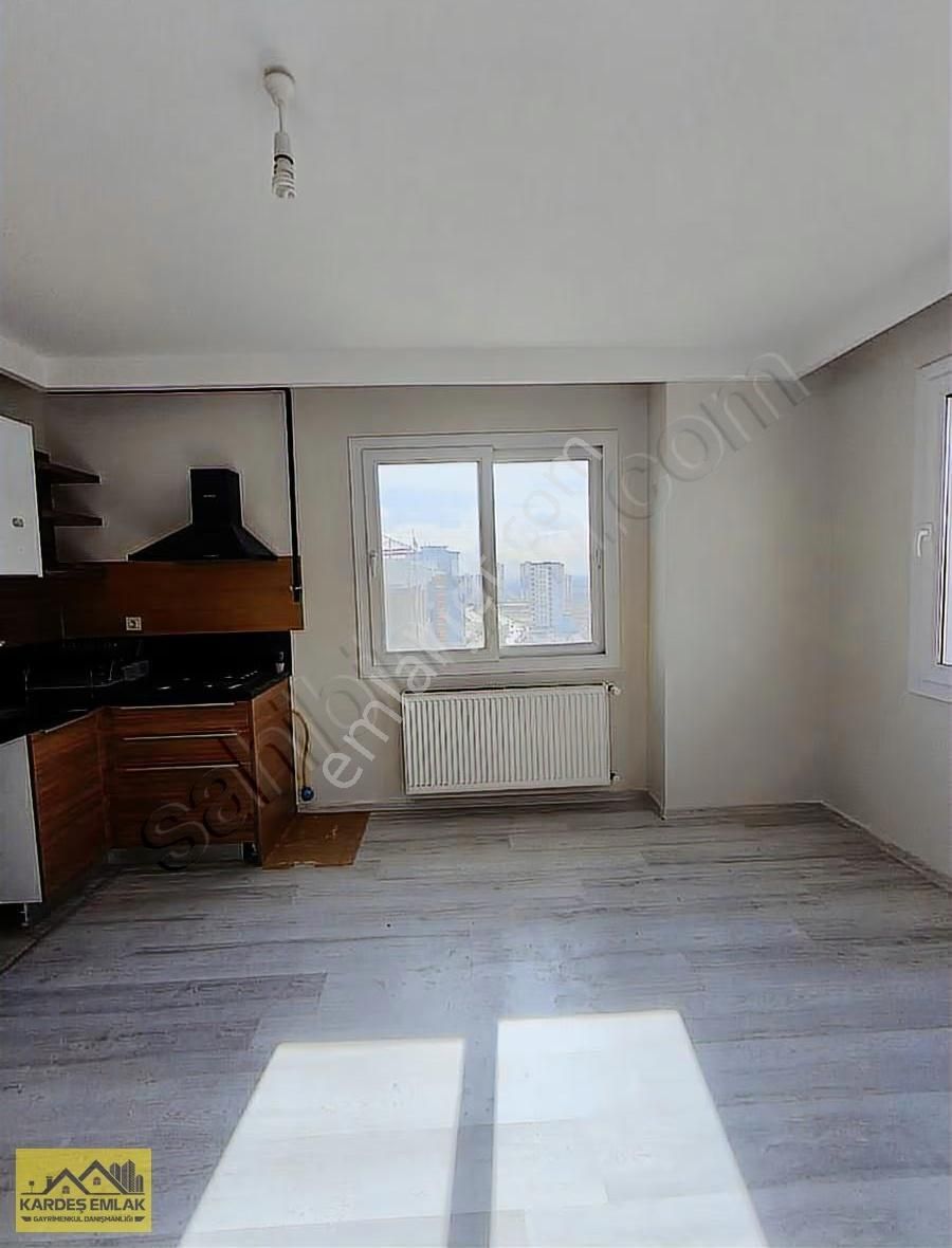 Erguvan Cadde Üzerinde Kiralık 1+1 Lüks Köşe Daire - Görsel 4