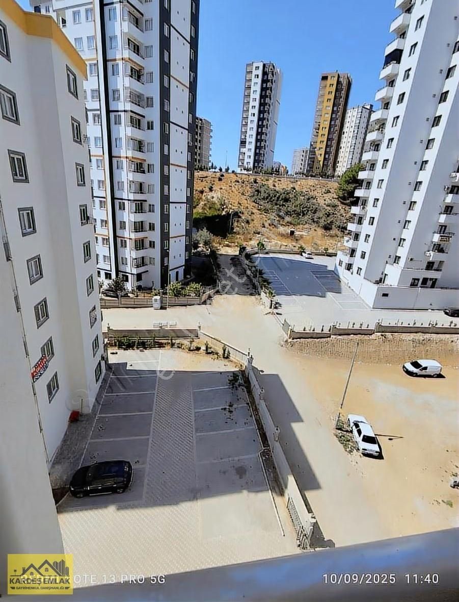 Kardeş Yatay Mimari İskanlı Hsarsiz Yeni Yapı Satlık 1+1 Daire - Görsel 2