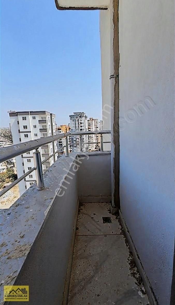 Kardeş Emlaktan Carkiparede Soulmate Kavşağında 3+1 K.mutfak - Görsel 6