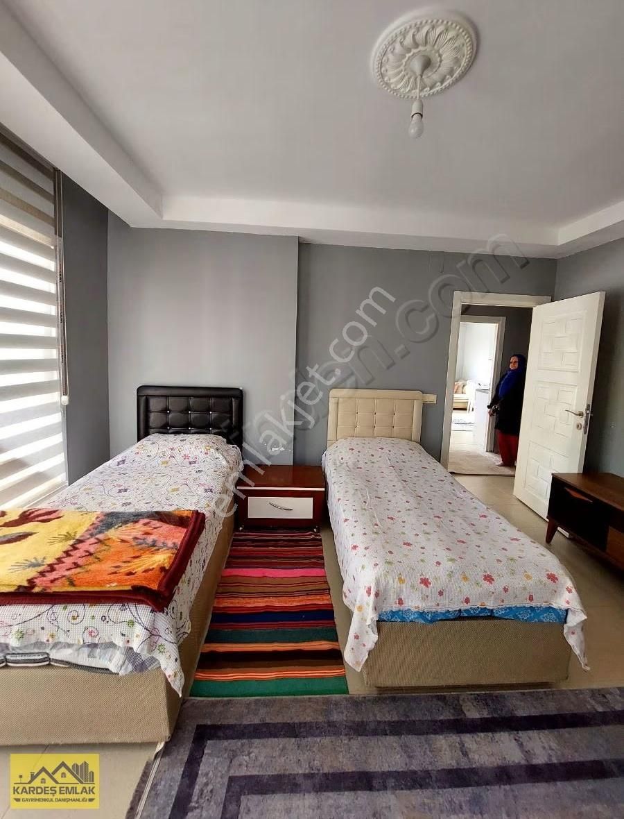 Kardeş Emlaktan Reyhan Cadde Üzeri 2+1 Full Eşyalı Daire - Görsel 2
