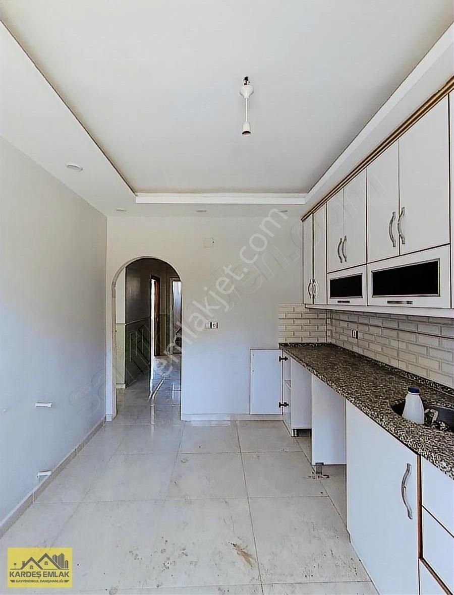 Kardeş Emlaktan Yavuz Sultanselim'de 2+1 Kapalı Mtfk Kiralık Dai - Görsel 8