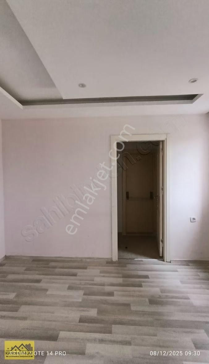 Osmangazi De Doğalgazlı Geniş Oturumlu 3+1 Açık Mutfak Kiralık D - Görsel 5