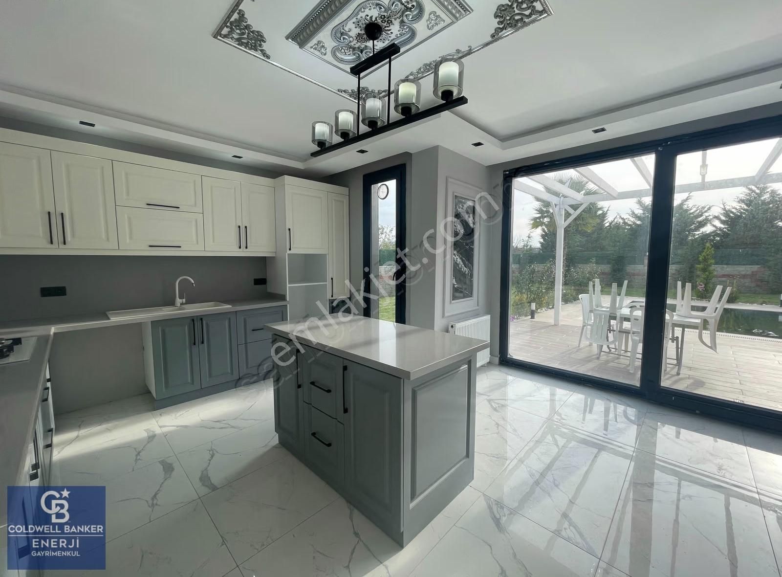 Silivri Kavaklı Satılık 7+1 Müstakil Villa Havuzlu - Görsel 12