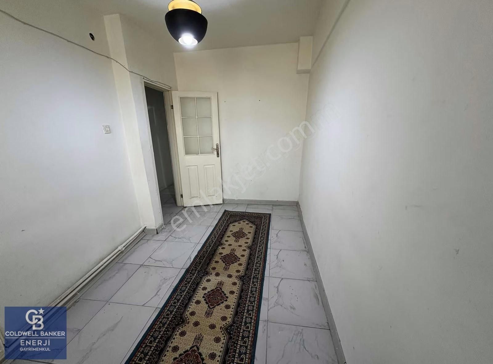Fatih'te Mihrimah Sultan Camii Karşısında Cadde Üstü Daire - Görsel 13
