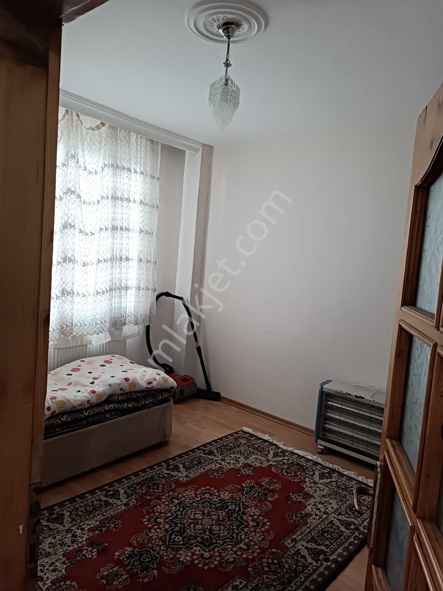 Bağcılar Yenigün Mahallesi 2.kat 2+1 85 M2 Hisseli Satılık Daire - Görsel 4