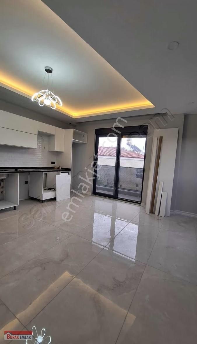 Burak Emlak'tan Ilıca Bölgesinde Satılık 2 + 1 Daire - Görsel 2