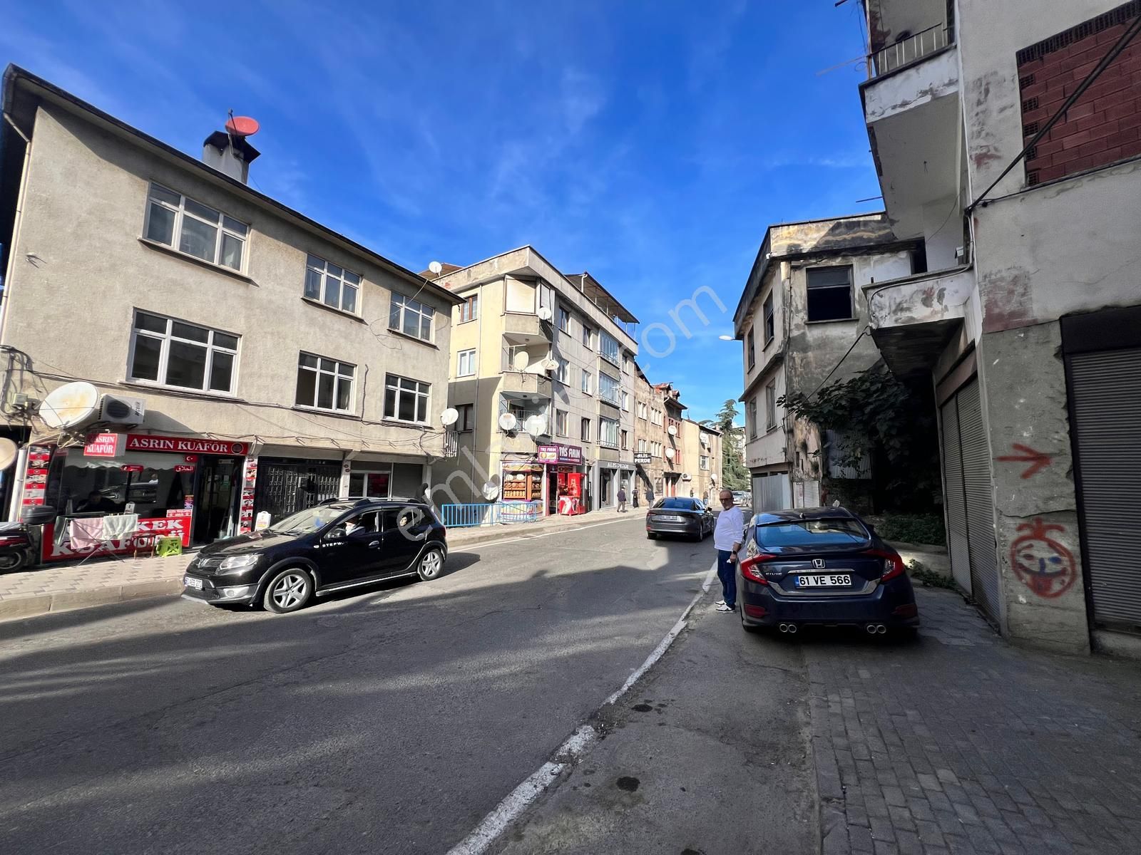 Boztepe Kemik Hastanesi Yolunda 3+1 Eşyalı Satılık Daire - Görsel 23
