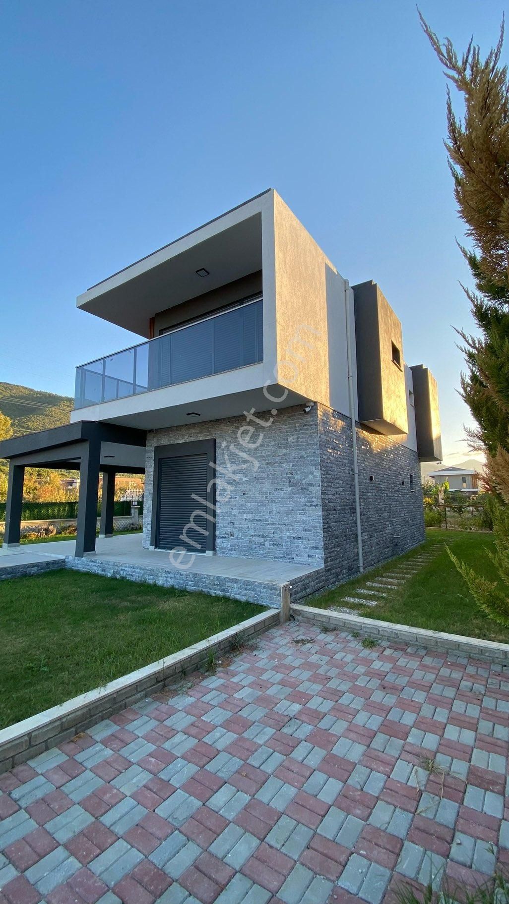 Güzelçamlı'da Tek Müstakil Özel Havuzlu 4+1 Satılık Villa - Görsel 24