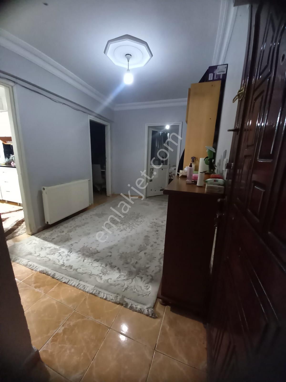 Bahçelievler Cumhuriyet Mahallesi 27 Yıllık Binada 3+1 125 M2 5.kat Asansörsüz Hisseli Satılık Daire - Görsel 7