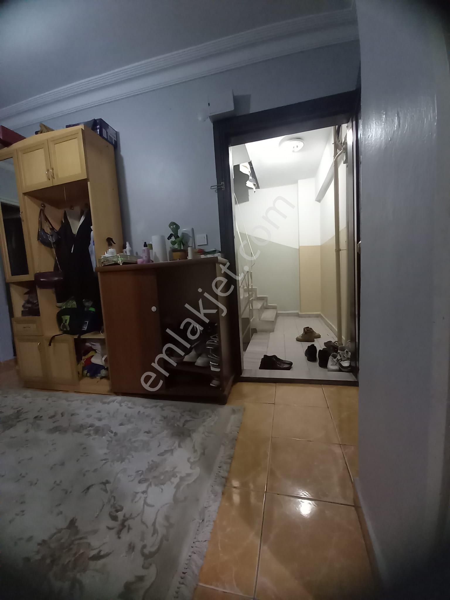 Bahçelievler Cumhuriyet Mahallesi 27 Yıllık Binada 3+1 125 M2 5.kat Asansörsüz Hisseli Satılık Daire - Görsel 22