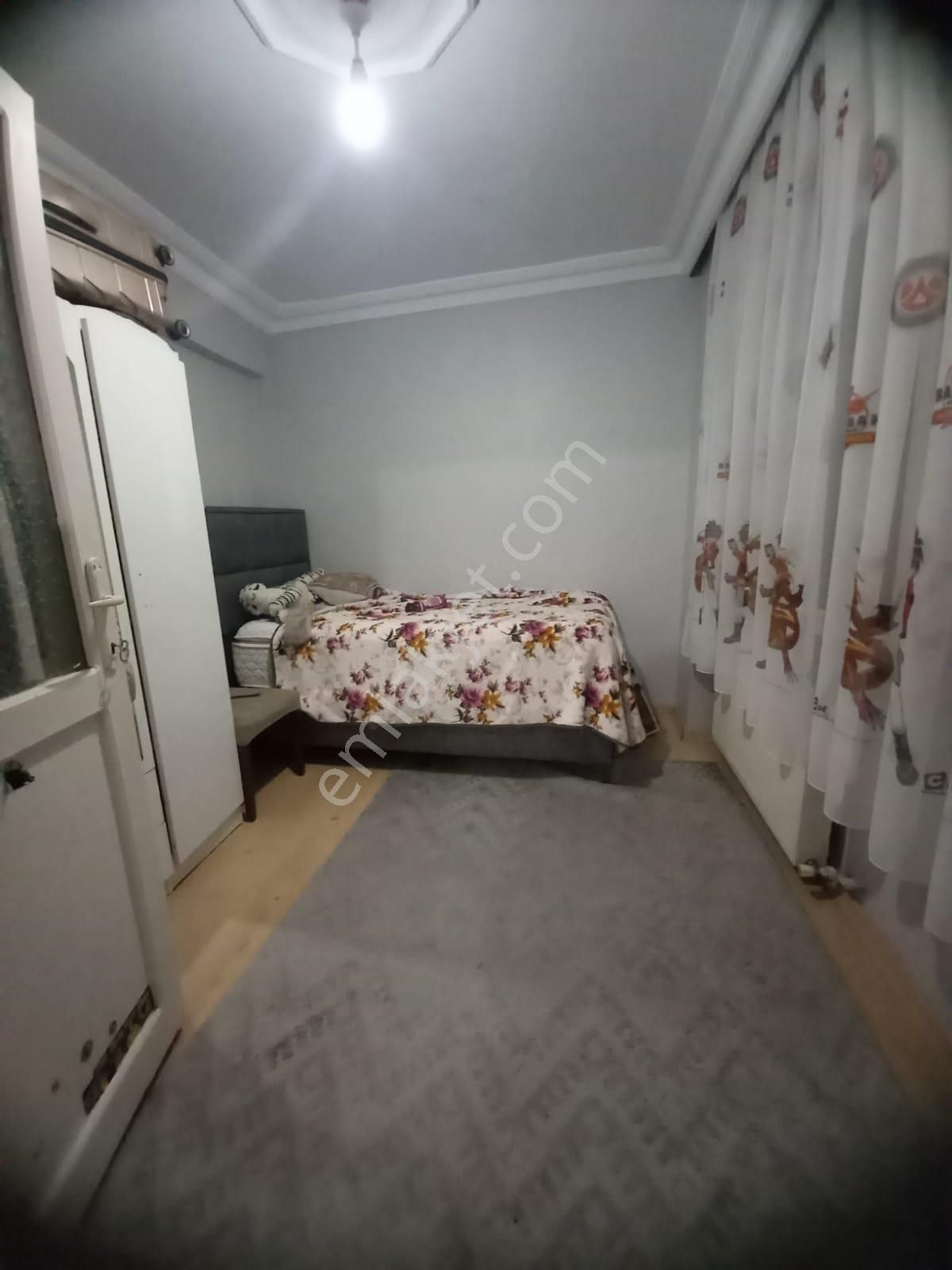 Bahçelievler Cumhuriyet Mahallesi 27 Yıllık Binada 3+1 125 M2 5.kat Asansörsüz Hisseli Satılık Daire - Görsel 11