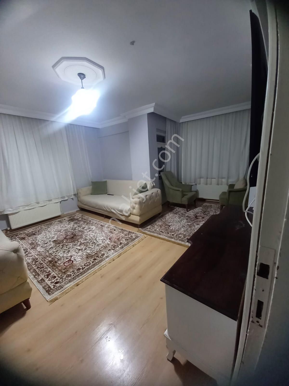 Bahçelievler Cumhuriyet Mahallesi 27 Yıllık Binada 3+1 125 M2 5.kat Asansörsüz Hisseli Satılık Daire - Görsel 4