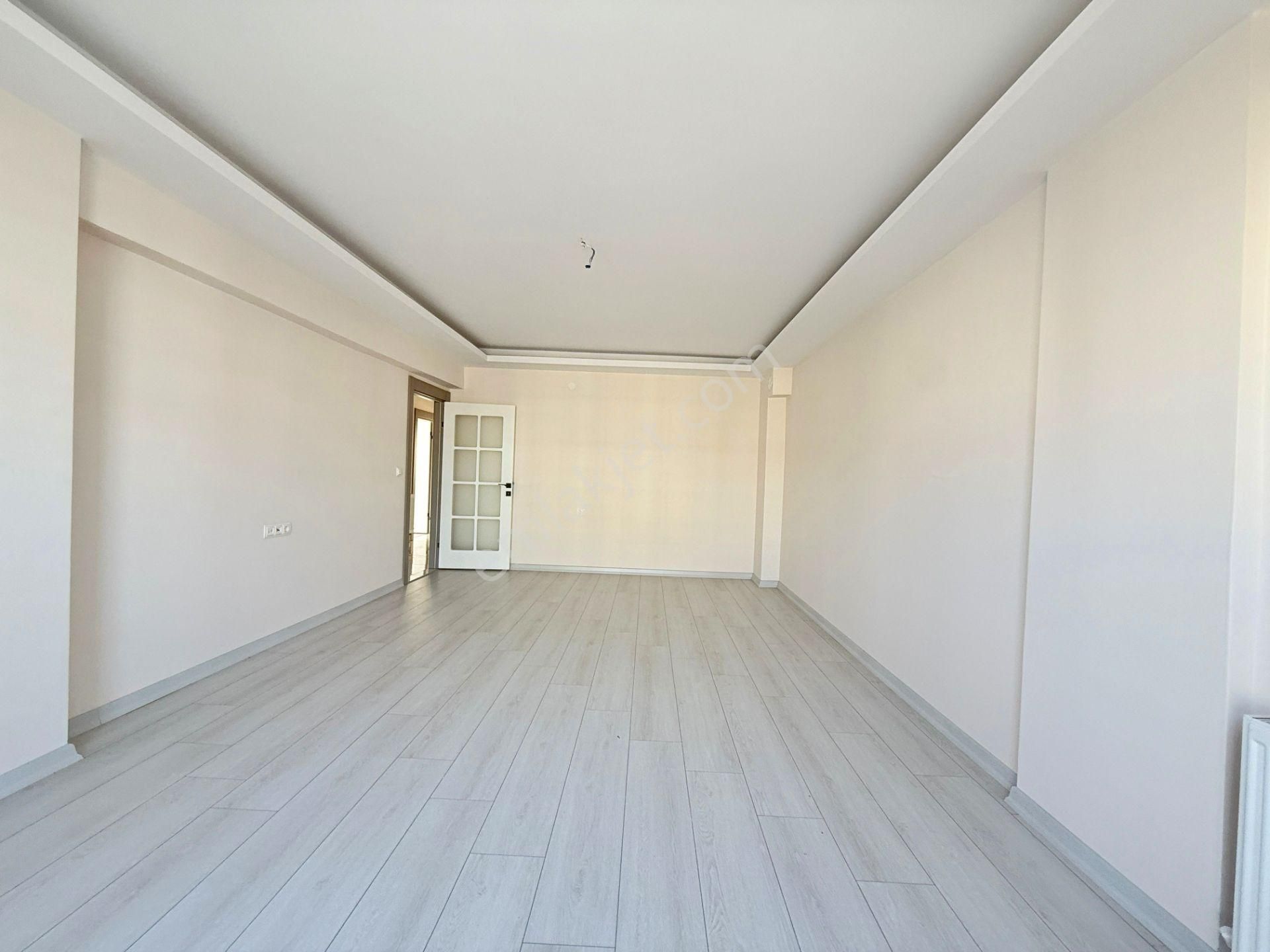 Yıldız'dan Cadde Üstünde Ara Kat Cam Balkonlu Ara Kat Masrafsız 3+1 !!! - Görsel 15