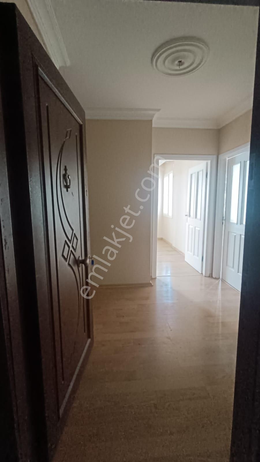 Buhara Okulu Civarı 3+1 Kapalı Mutfak 6 Katlının 2.katı Demir Şebekeli Cazip Satılık Daire - Görsel 2