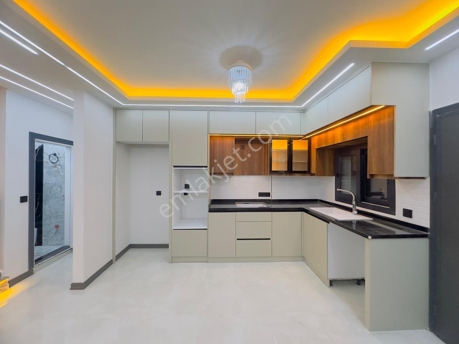 Hisar Mahallesin'de 3+1 Müstakil Havuzlu Tripleks Villa - Görsel 19