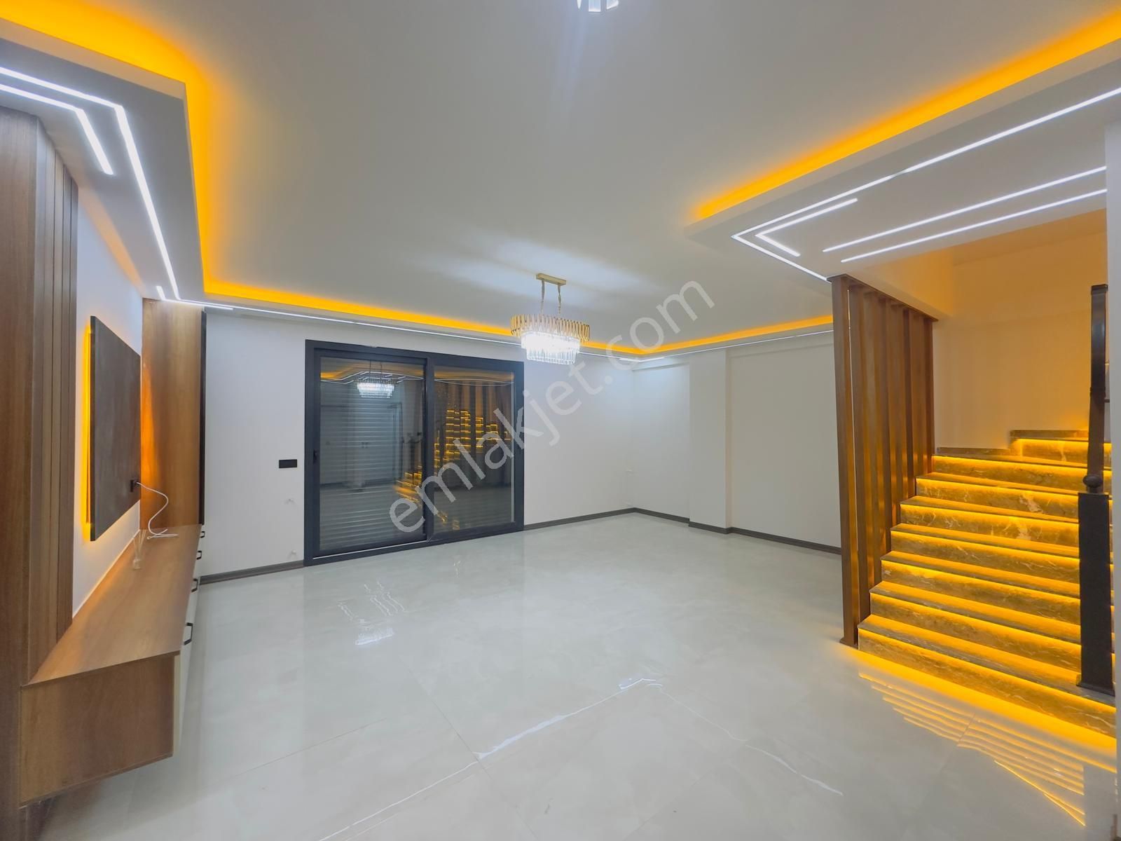 Hisar Mahallesin'de 3+1 Müstakil Havuzlu Tripleks Villa - Görsel 20