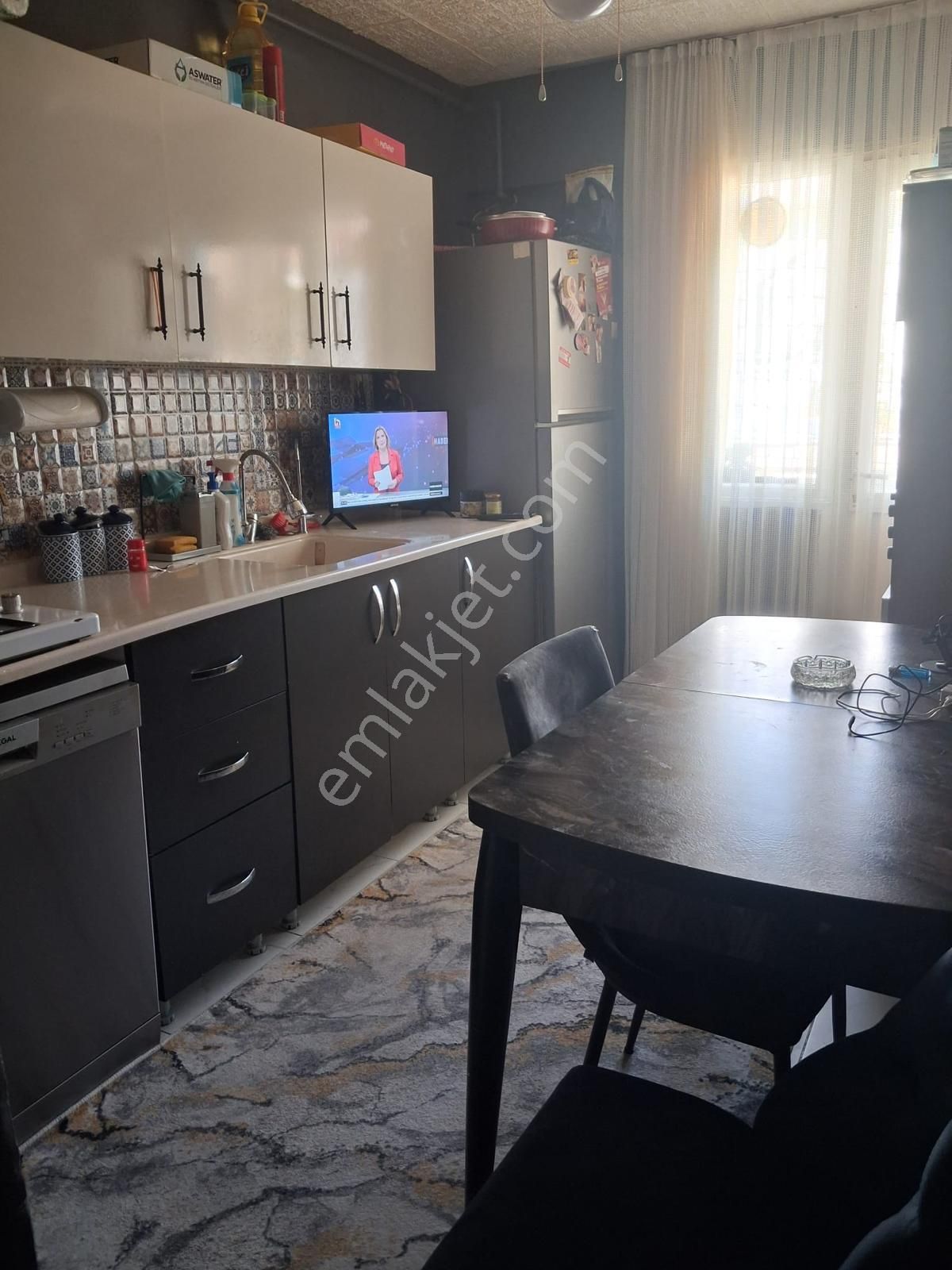 “satılık Konak Üçyol Atilla Mahallesi 3+1 Asansörlü, Doğalgazlı, 3 Balkonlu Ferrah Daire” - Görsel 3