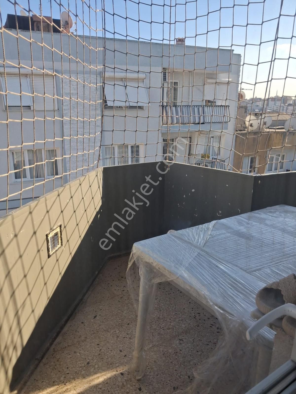 “satılık Konak Üçyol Atilla Mahallesi 3+1 Asansörlü, Doğalgazlı, 3 Balkonlu Ferrah Daire” - Görsel 4