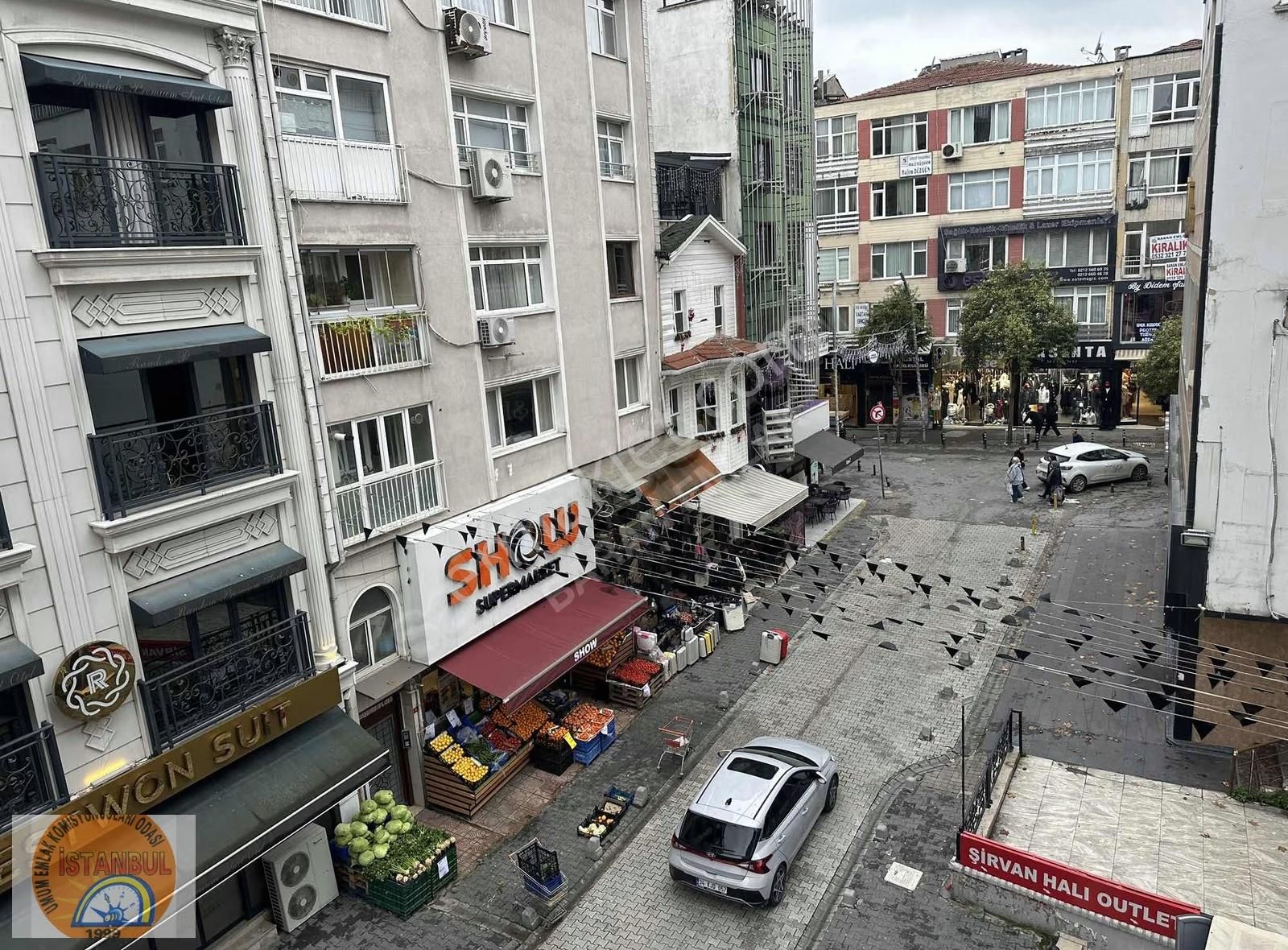 Caddeyi Gören İş Merkezinde Kiralık Köşe Başı İş Yeri - Görsel 16