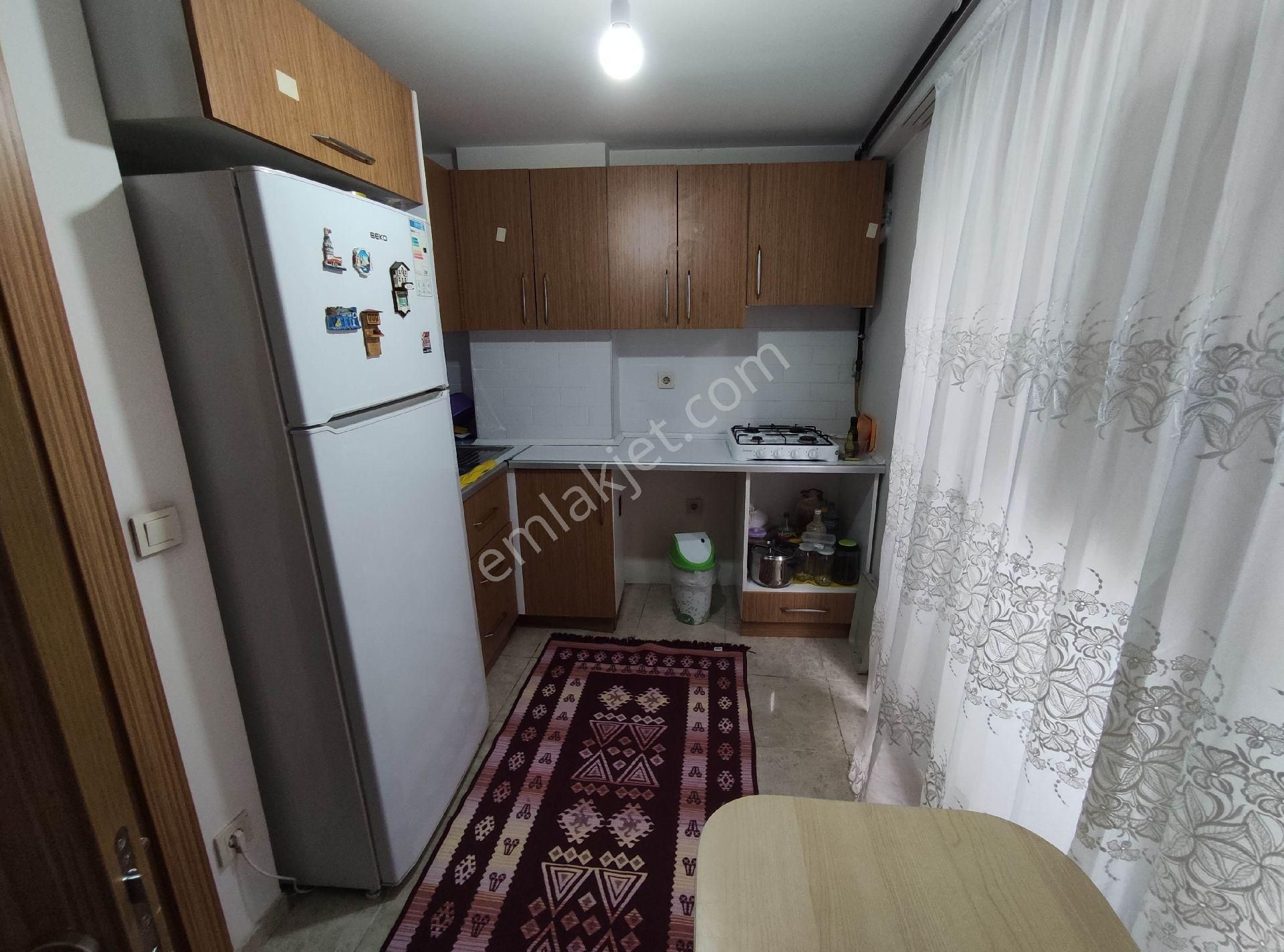 Üsküdar Merkez | Düz Ayak | Asansörlü | Sahile Yakın 1+1 Daire - Görsel 15