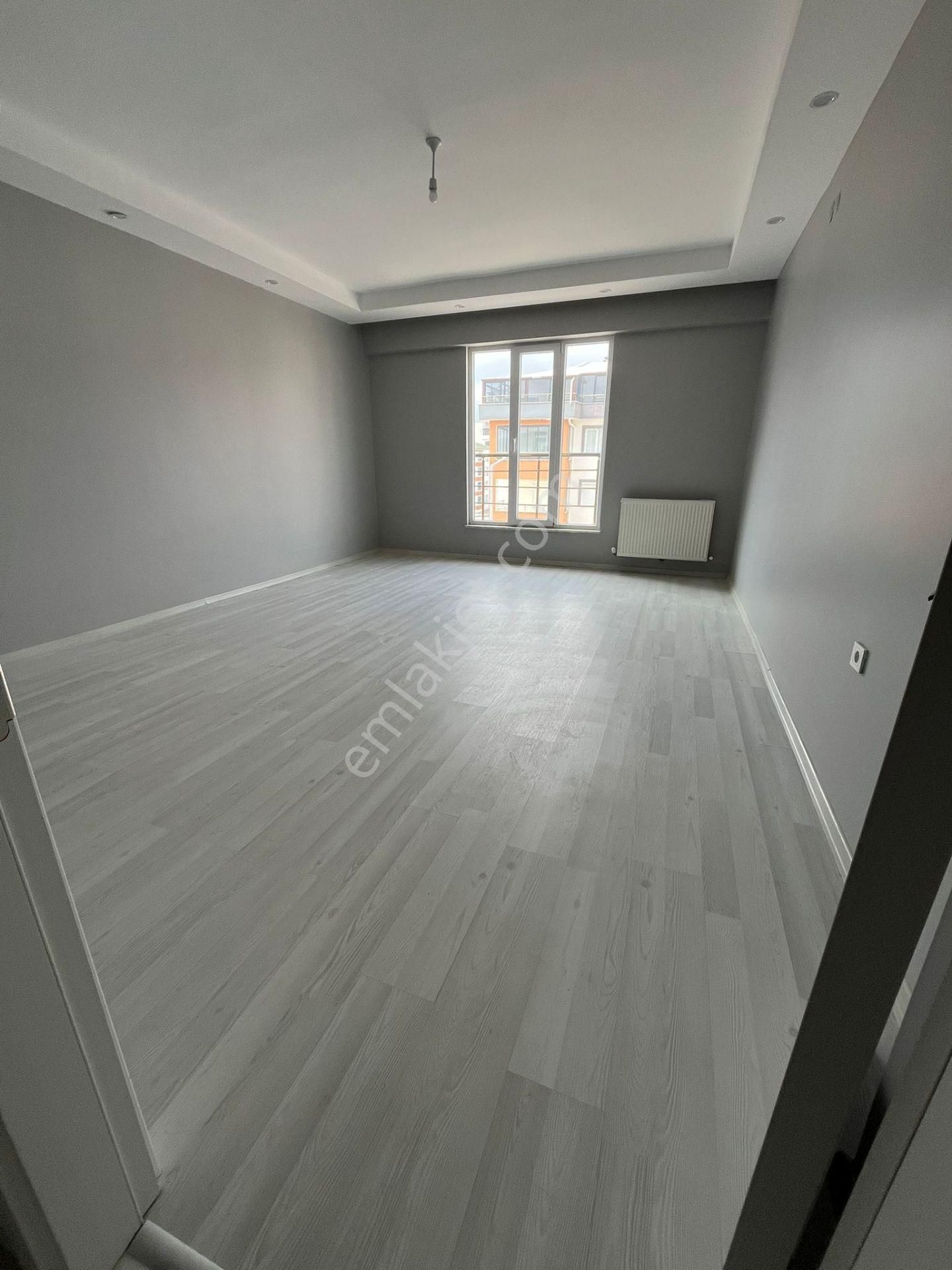 Öz Gaye Emlaktan Develi Harman Mahallesinde Kiralık Daire