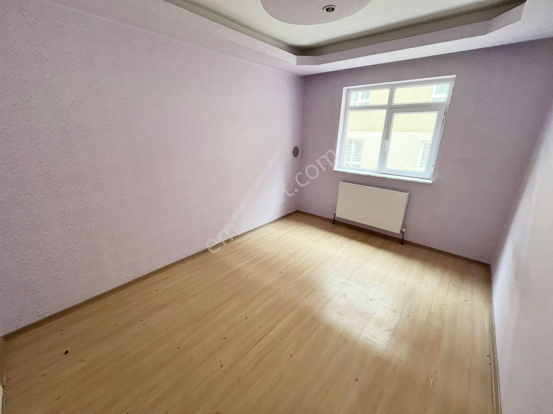 Yıldız'dan Cadde Üstü Ara Kat E.banyolu3+1 Kiralık !!!! - Görsel 22