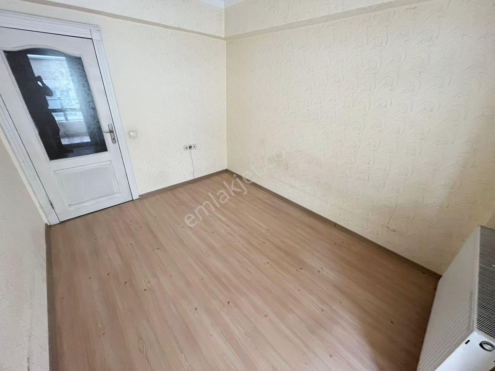 Yıldız'dan Cadde Üstü Ara Kat E.banyolu3+1 Kiralık !!!! - Görsel 19