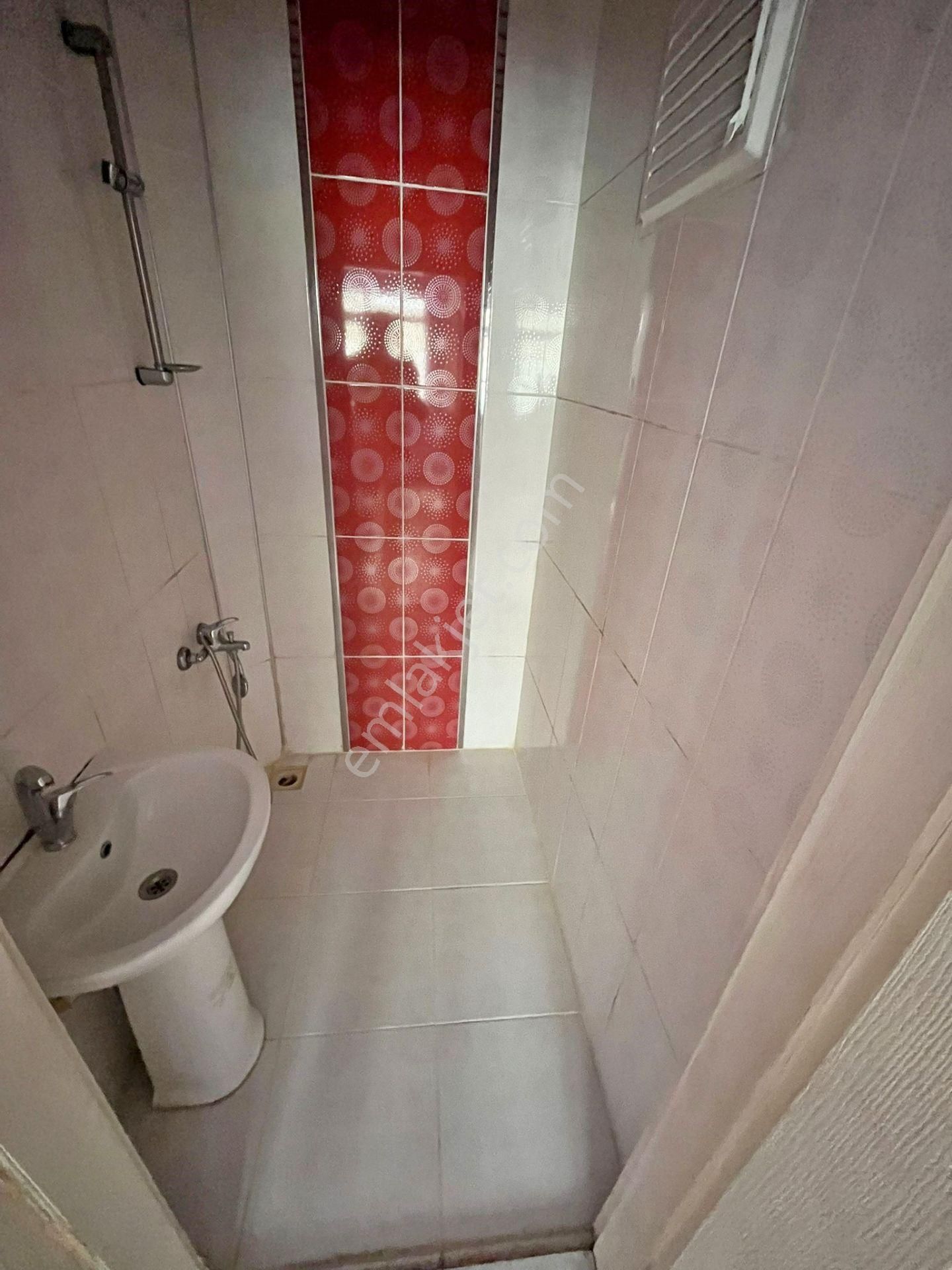 Yıldız'dan Cadde Üstü Ara Kat E.banyolu3+1 Kiralık !!!! - Görsel 23