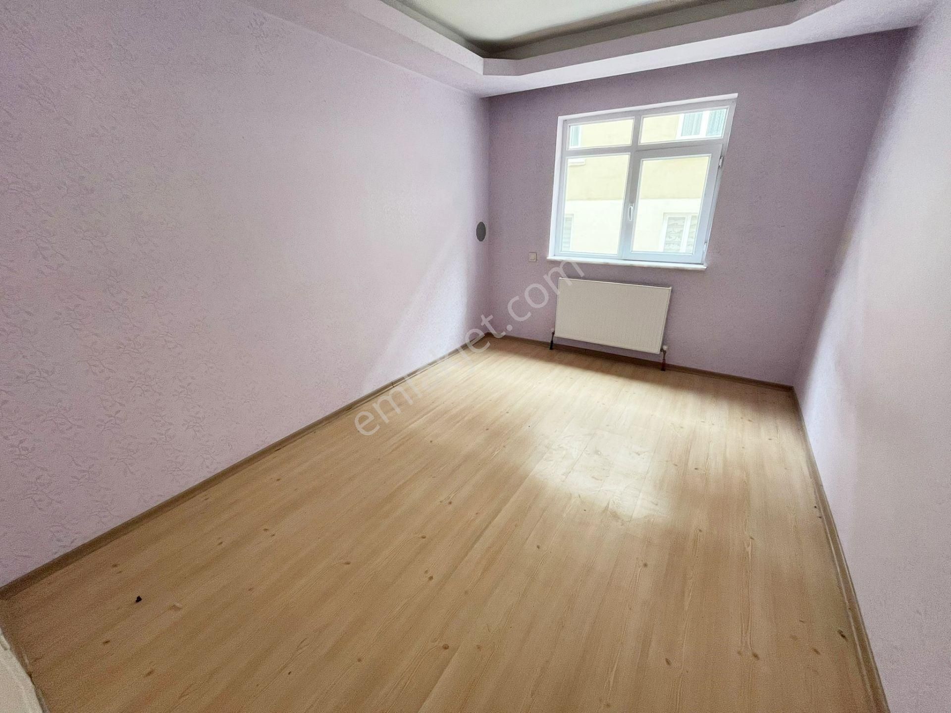 Yıldız'dan Cadde Üstü Ara Kat E.banyolu3+1 Kiralık !!!! - Görsel 24