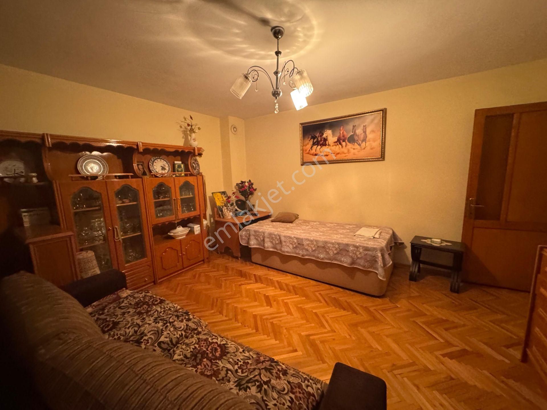 Msg Gayrımenkul'den Mithatpaşa Caddesinde 3+1 Geniş Ferah Fırsat Daire - Görsel 31