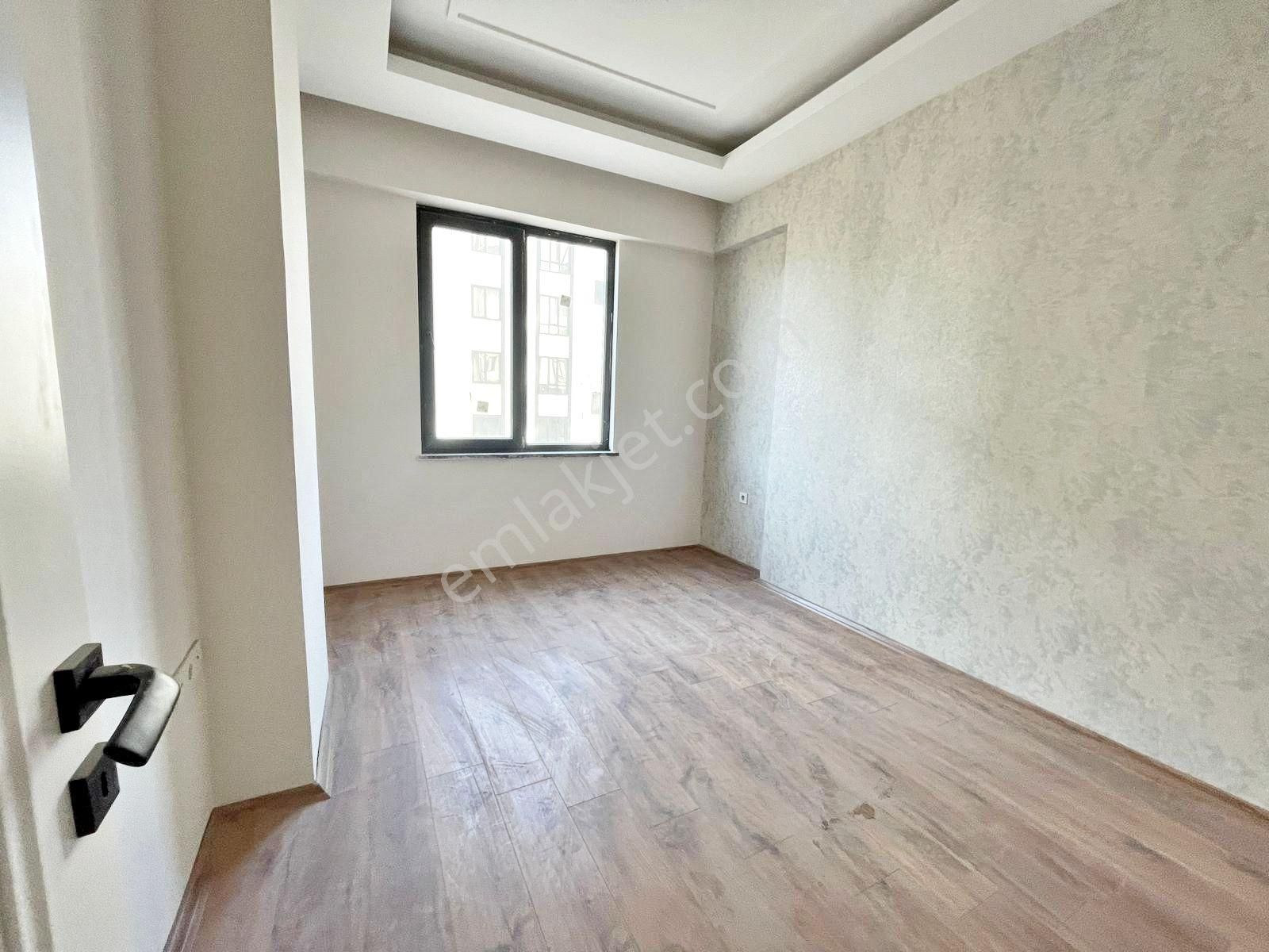 Karacaahmet'te Nikah Salonu Çevresi Bol Extralı Sıfır! Lüx 3+1 - Görsel 9