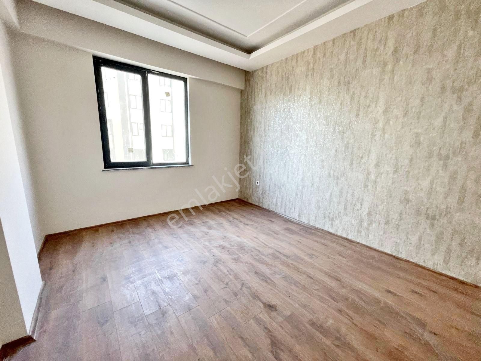 Karacaahmet'te Nikah Salonu Çevresi Bol Extralı Sıfır! Lüx 3+1 - Görsel 14