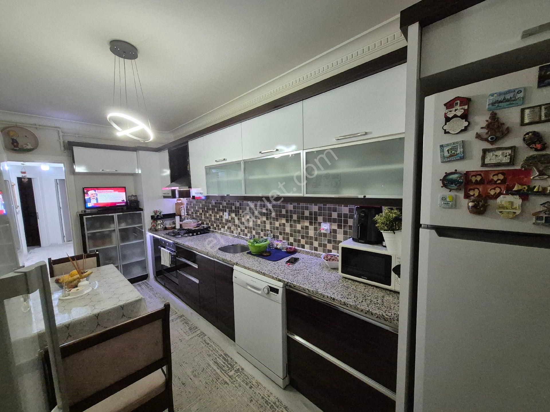 Noradan Hacıkaplanlarda Arakat Asansörlü 3+1,daire