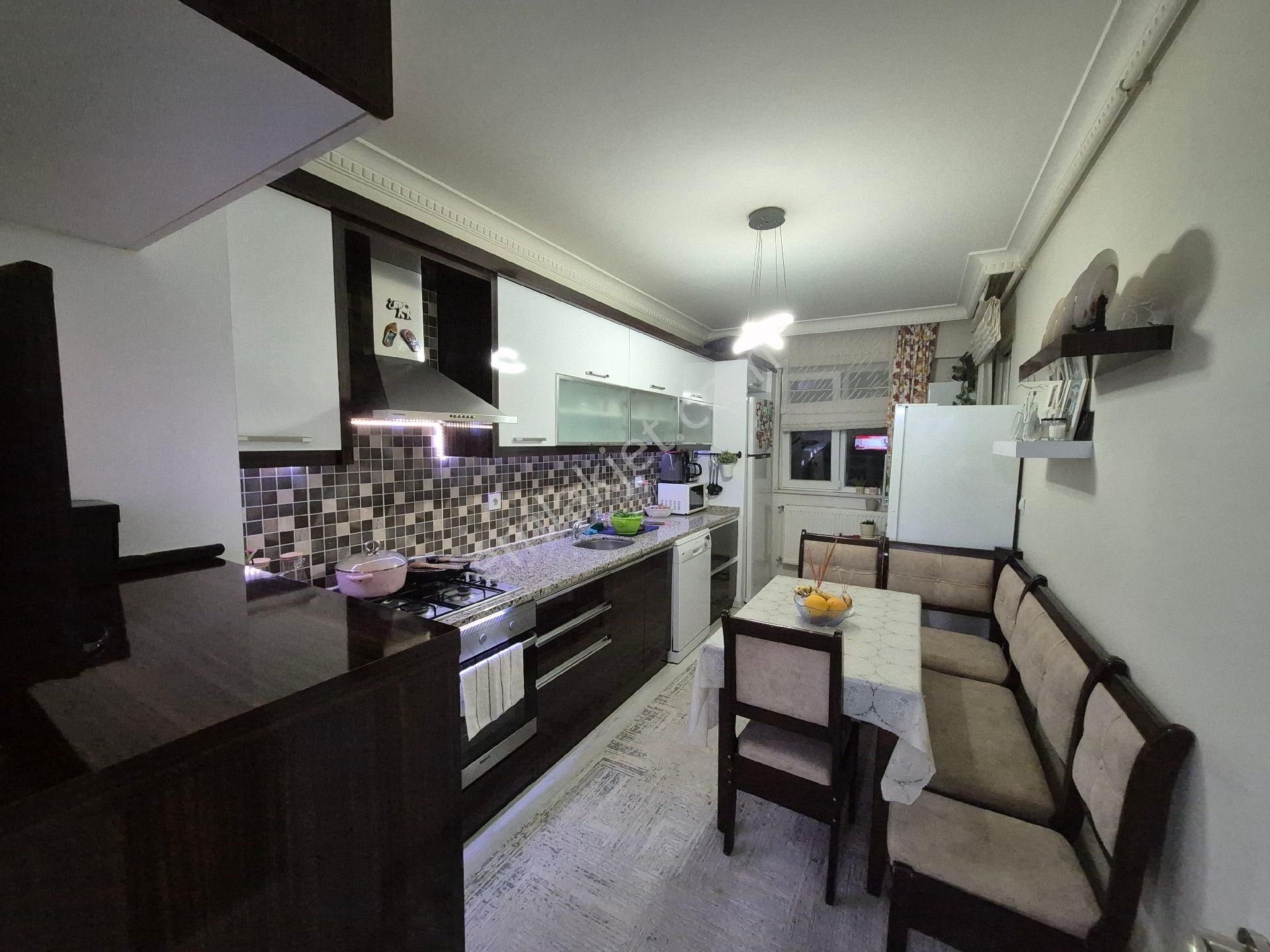 Noradan Hacıkaplanlarda Arakat Asansörlü 3+1,daire - Görsel 16