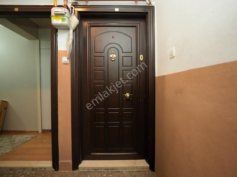 C21 Cius; İstiklal Caddesinde 2+1 Ara Kat Daire