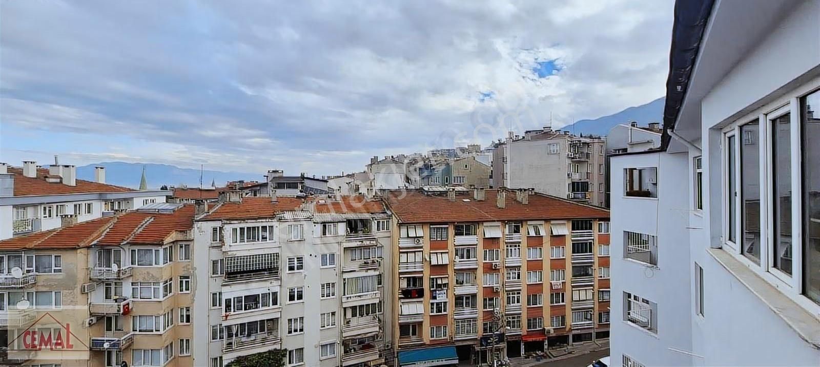 Cemal Emlak Bursa Yıldırım Namazgah Meydan Teraslı Bakımlı Manza - Görsel 16
