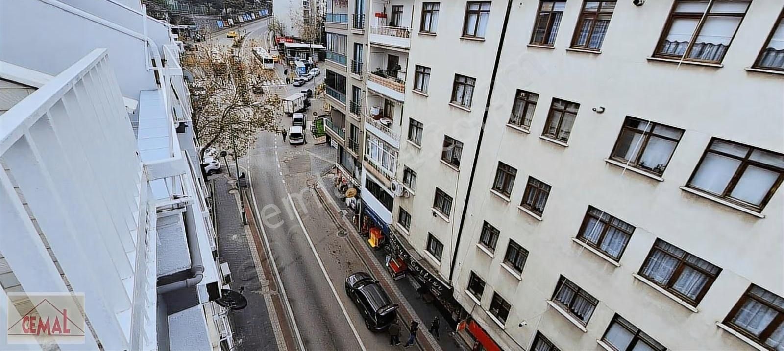 Cemal Emlak Bursa Yıldırım Namazgah Meydan Teraslı Bakımlı Manza - Görsel 2