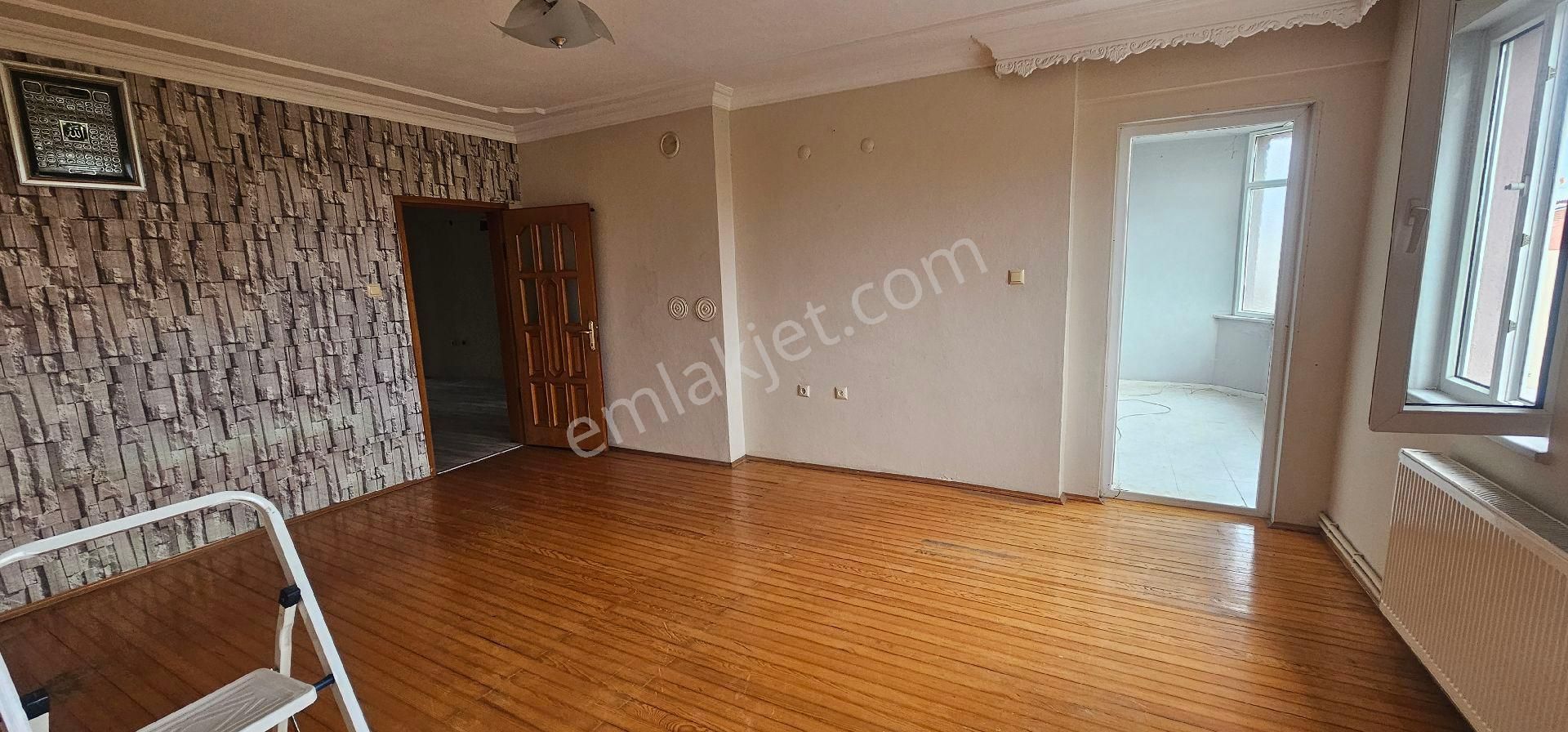 Gürsu İstiklal'de Kiralık 2+1 Geniş Daire.. - Görsel 3