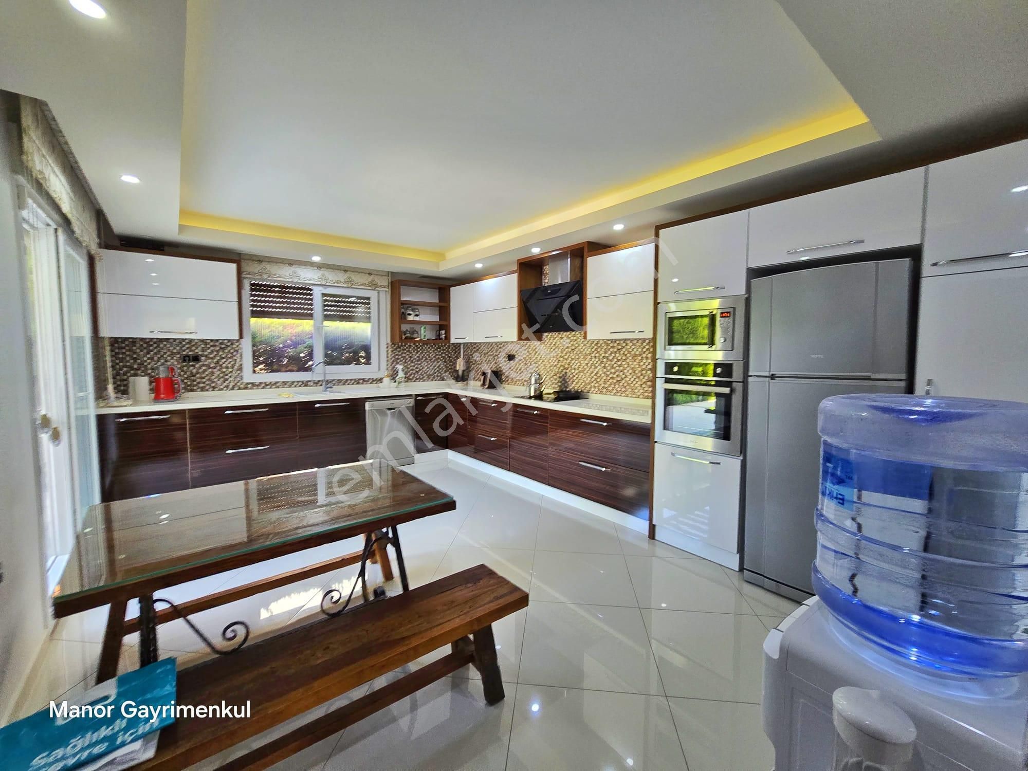 Kuşadası Kadınlar Denizinde Süperlüx 5+1 Özel Havuzlu Villa - Görsel 9