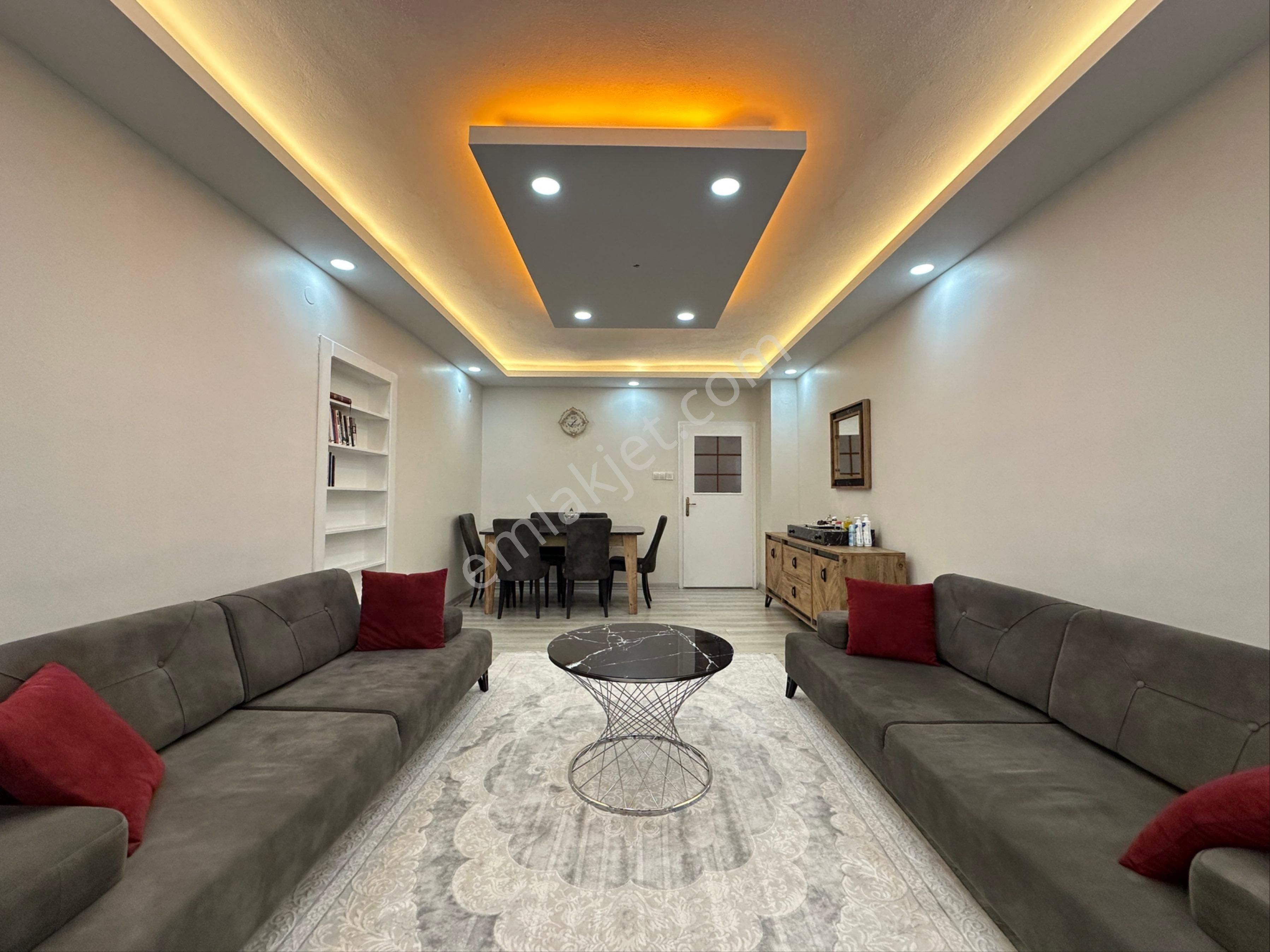 Duru Emlak'tan 3+1 Orta Kat Güney Cephe Full Yapılı Satılık Daire - Görsel 3