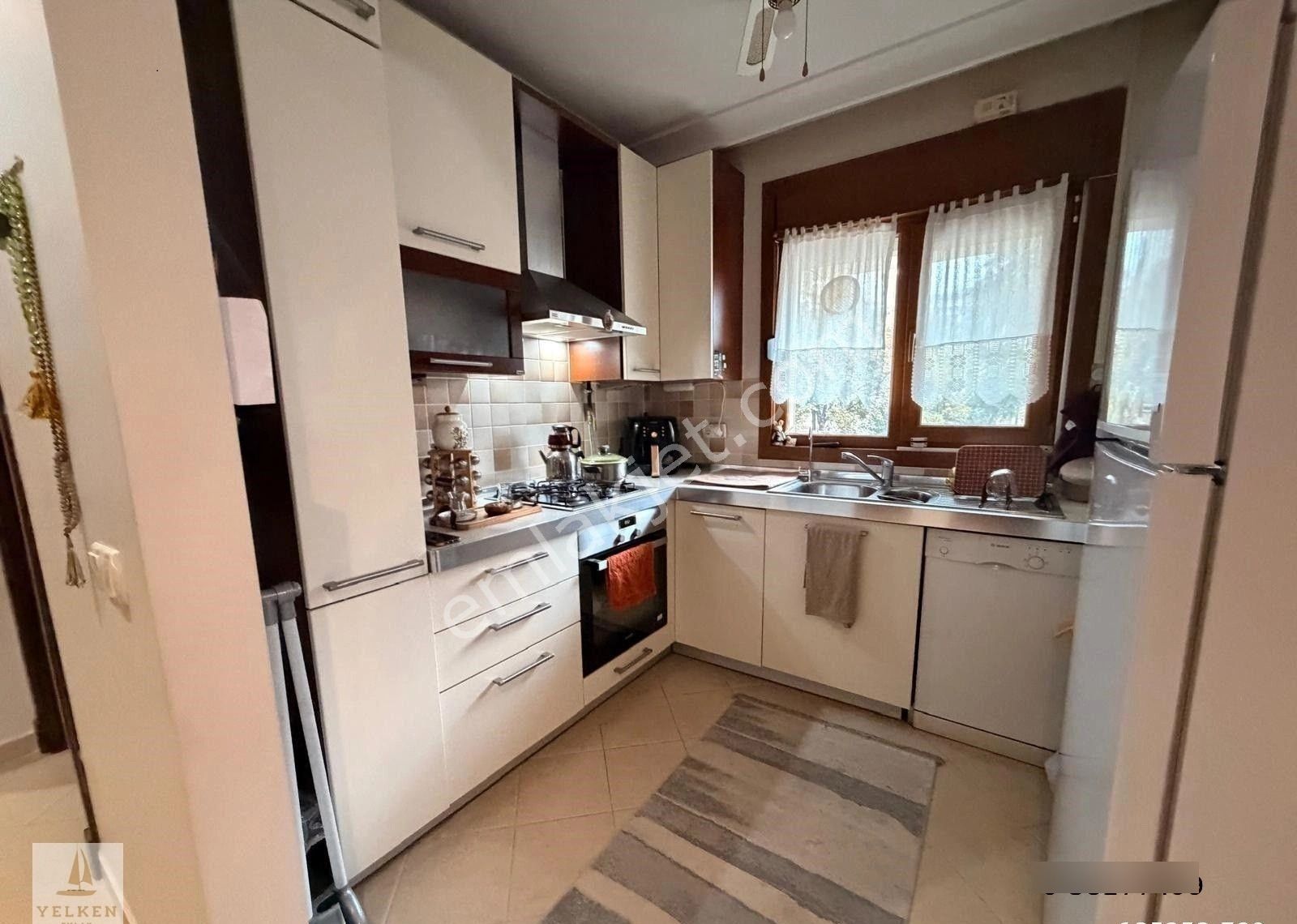 Suadiye Sahilde Yeşillikler İçerisinde 115m2 2+1 Balkonlu Fırsat - Görsel 9