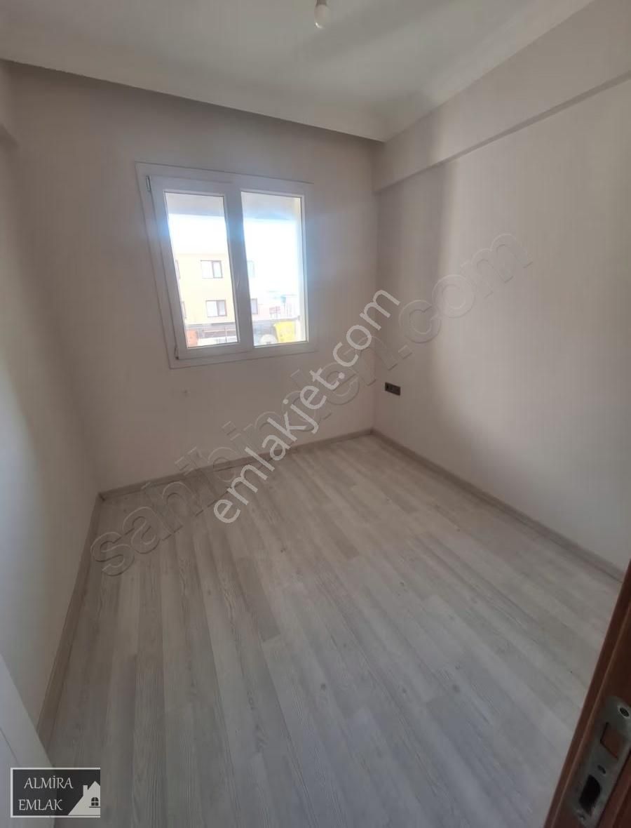 Bozyakada Yeni Binada 2+1 90m2 Asansörlü Arakat - Görsel 5