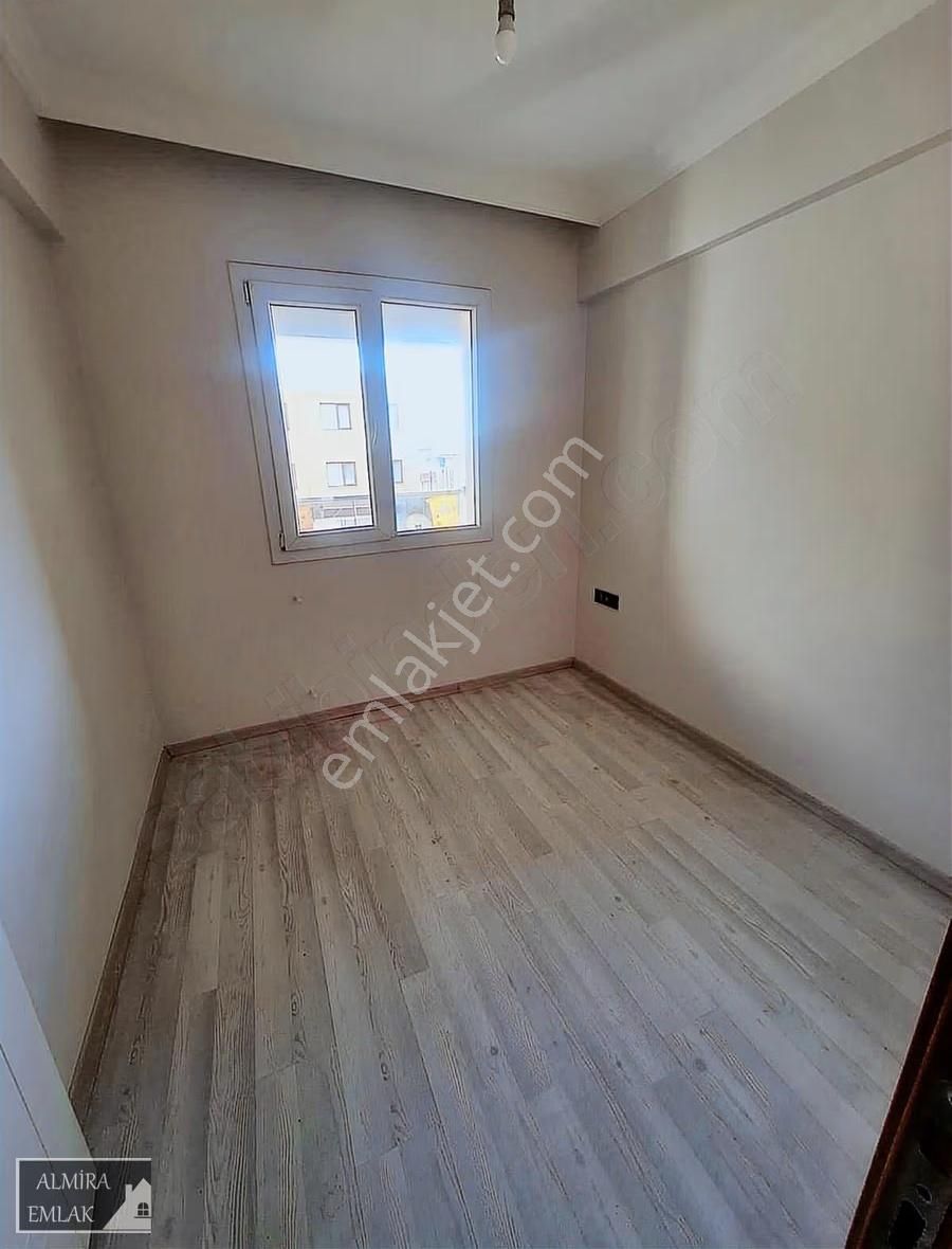 Bozyakada Yeni Binada 2+1 90m2 Asansörlü Arakat - Görsel 24