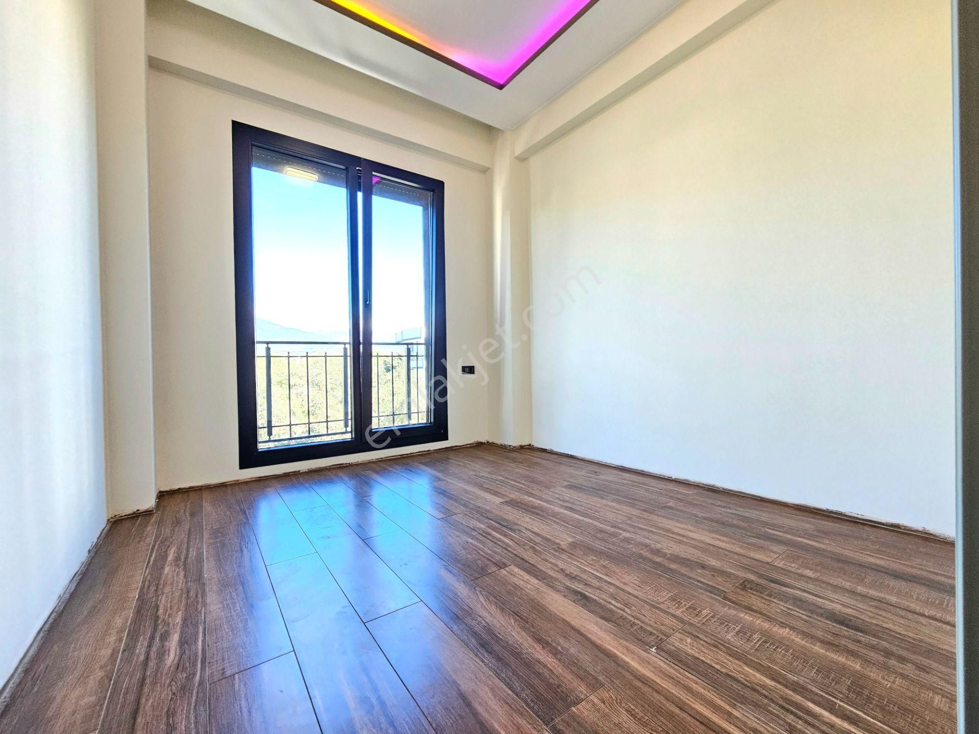 ▶ ▶ Akçay Körfez'den Her Detayı Düşünülmüş Ultra Lüx Sıfır 5+1 Villa - Görsel 30