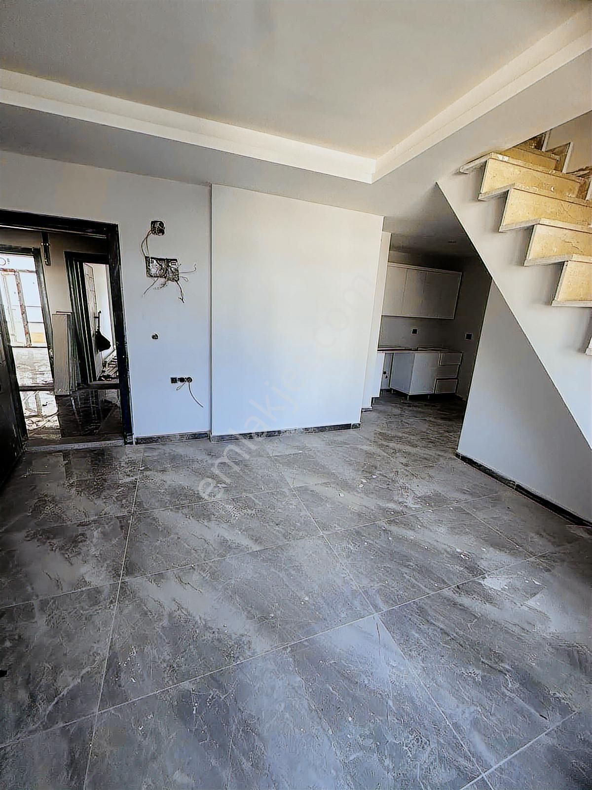 Merkezi Konumda Satılık Çatı Dubleksi - Görsel 24