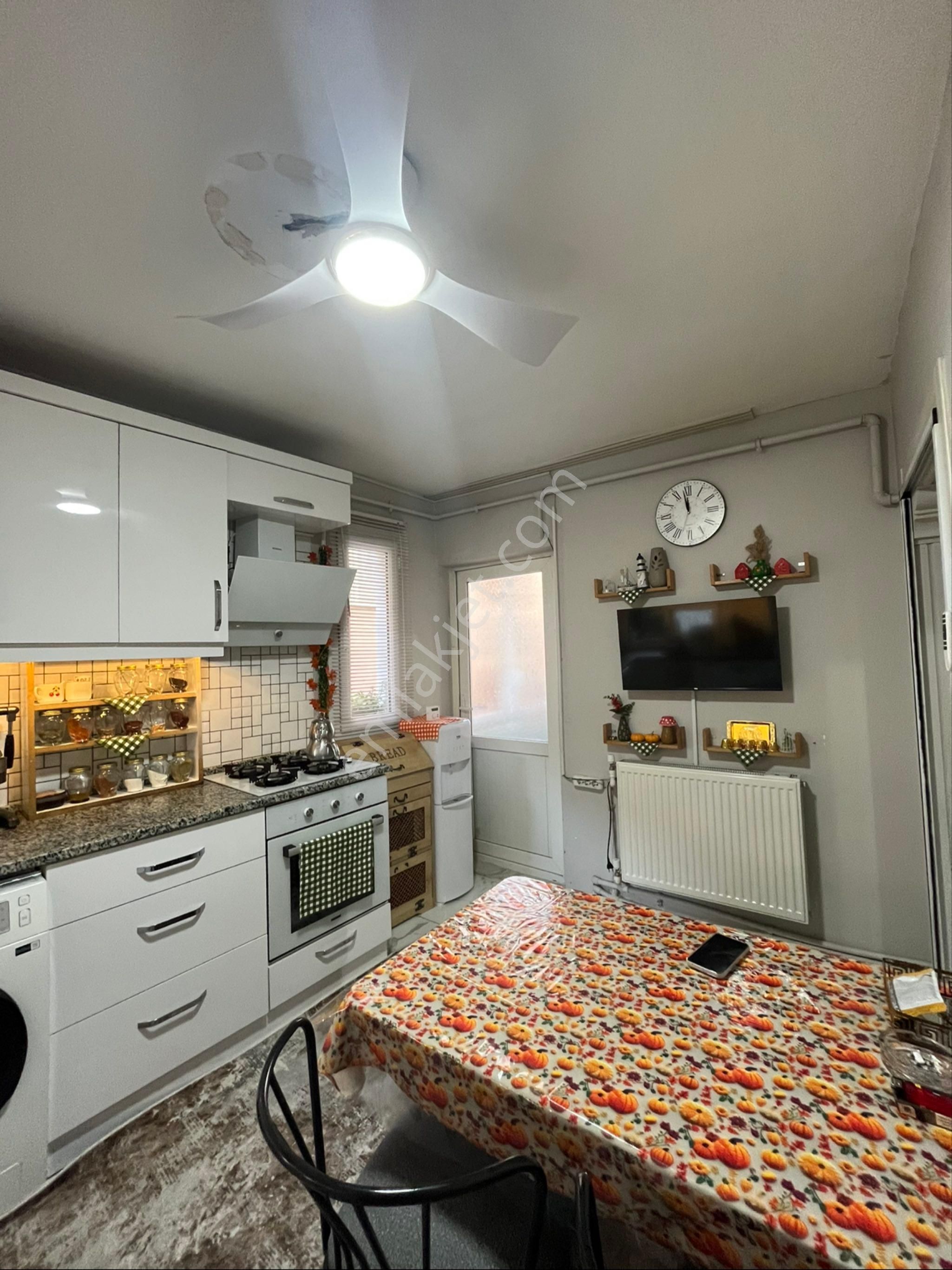 İzmir Karabağlar Mah. 2+1 Satılık Bakımlı Ve Doğalgazlı Daire - Görsel 18