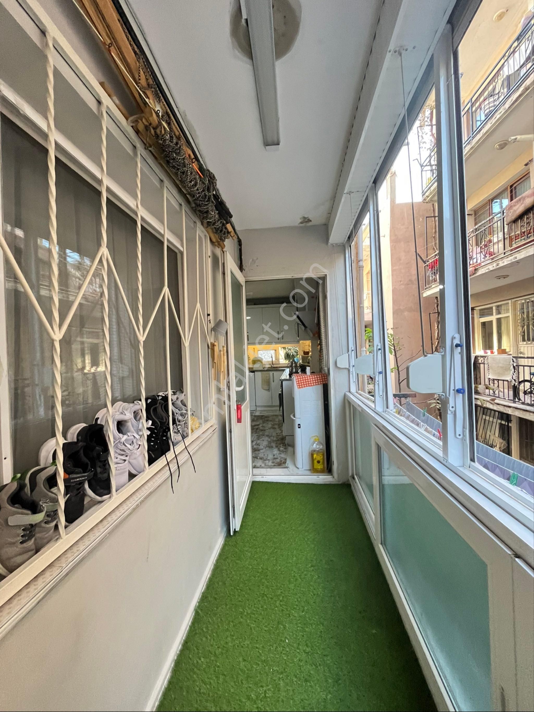 İzmir Karabağlar Mah. 2+1 Satılık Bakımlı Ve Doğalgazlı Daire - Görsel 20